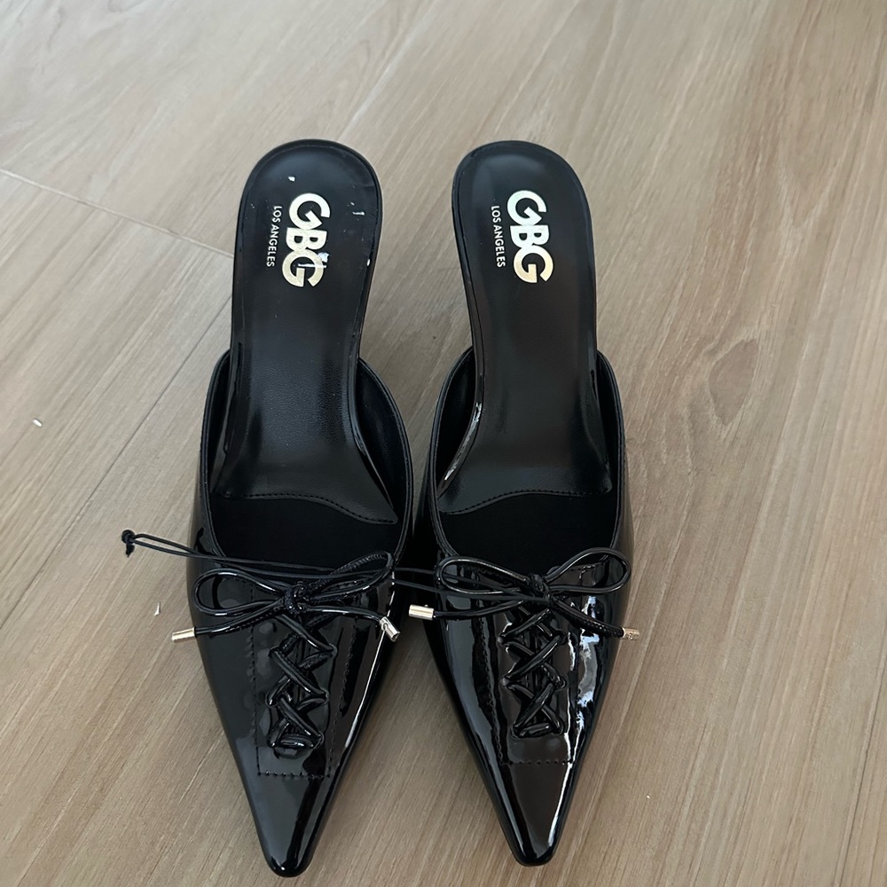 GBG Los Angeles Heels size 6.5